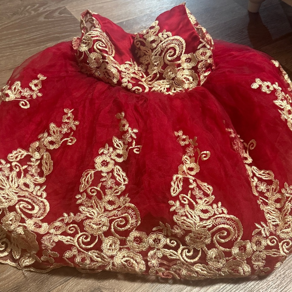 Box of 3 to 5 year old clothing some in fair Some in good condition